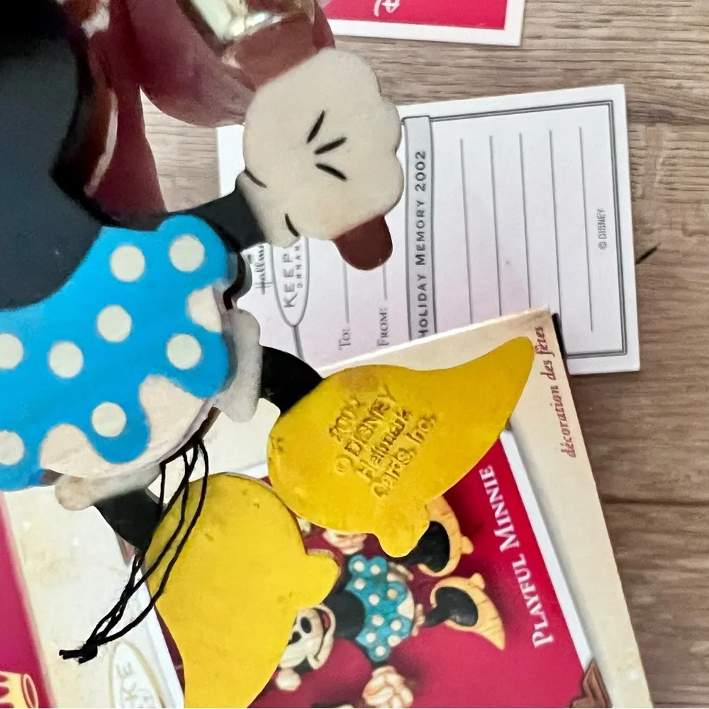 Hallmark Keepsake 2002 Disney Ornament - Playful‎ Minnie - Hand Crafted